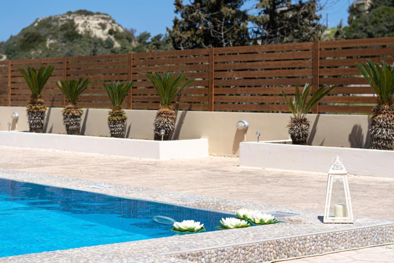 Maria'S Luxurious Villa In Koskinou Koskinou  ภายนอก รูปภาพ